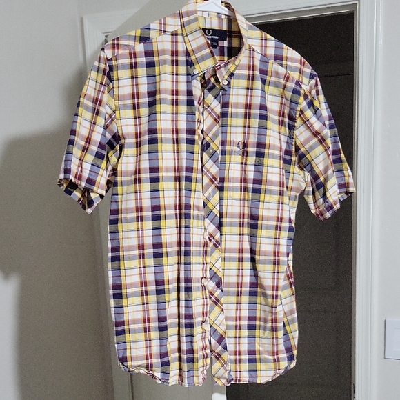 Fred Perry Men's Plaid Short Sleeve Shirt Size L - Picture 1 of 3